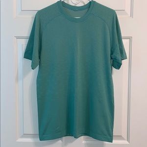 Lululemon Metal Vent Tech short sleeve shirt